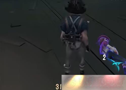 ˸ģϷ½ɫЩ